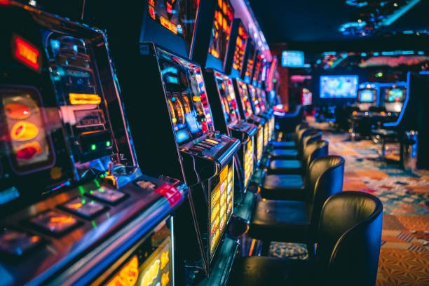 sulap777 live-dealer blackjack and roulette tables on mobile screen